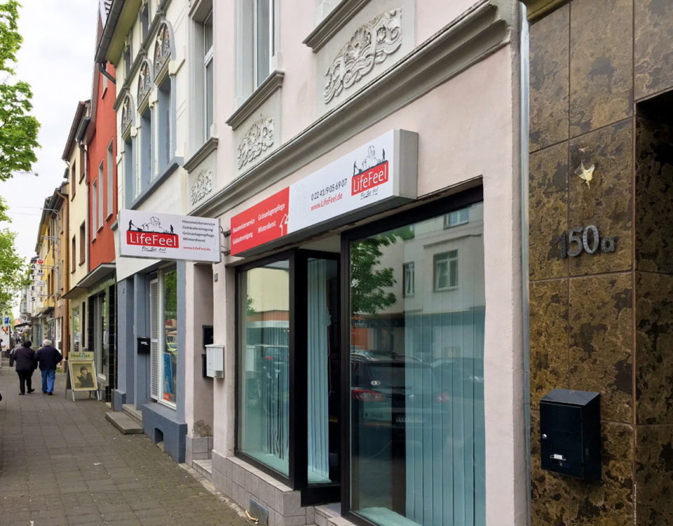 Aufkleber Aussen Aussenwerbung Fensterbeklebung Werbetechnik Beklebung Ladenlokal Fenster Werbung